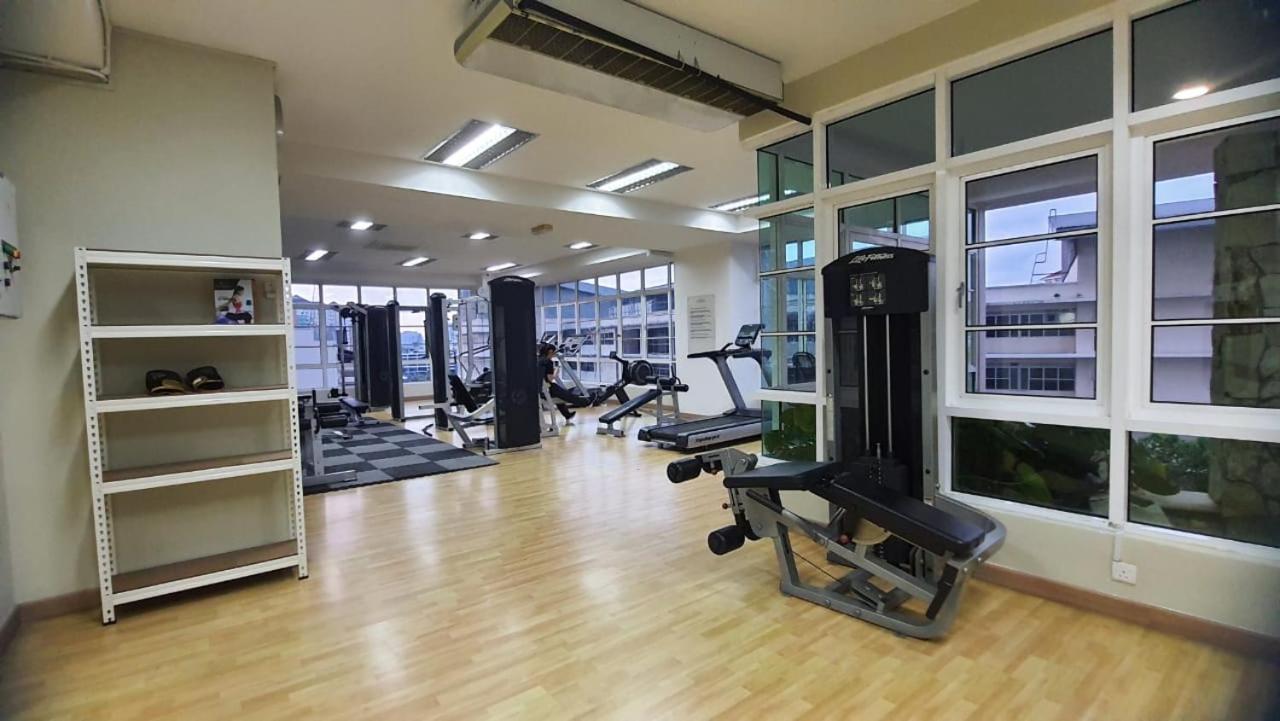 Jalan Tun Razak: Location Near Healthcare & Cultural Hubs Apartment